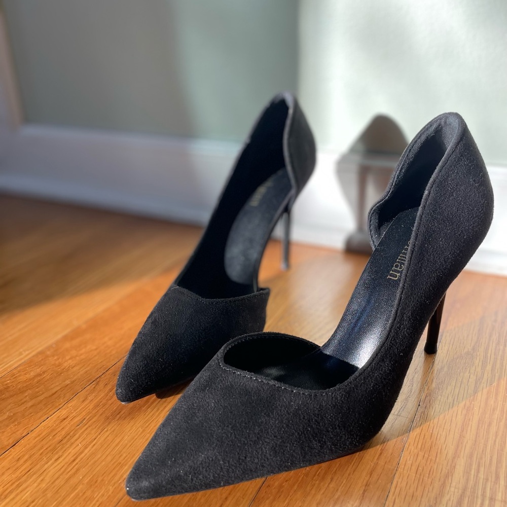 Black stilettos ✨